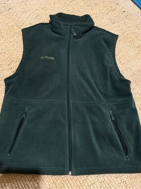 Columbia Dark Green Full-Zip Fleece Vest